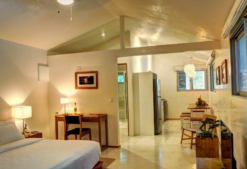 سوییت, Moana Surf Resort