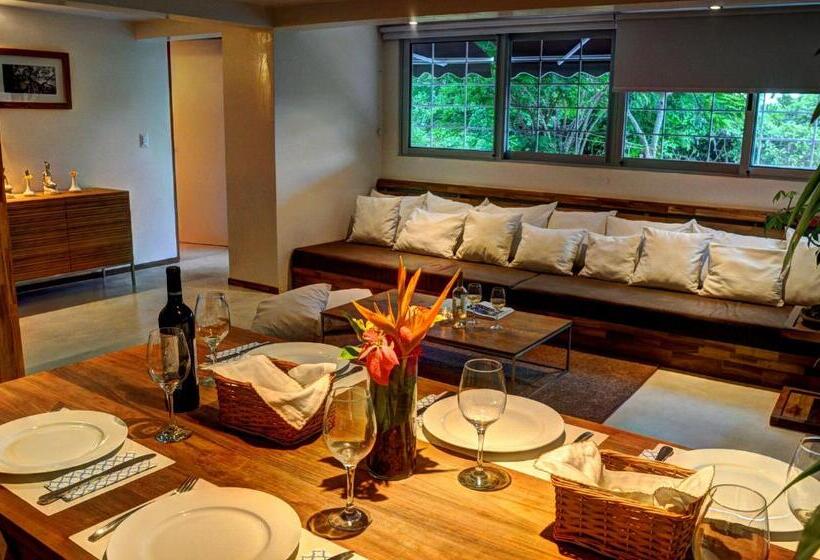 Family studio with garden view, Moana Surf Resort