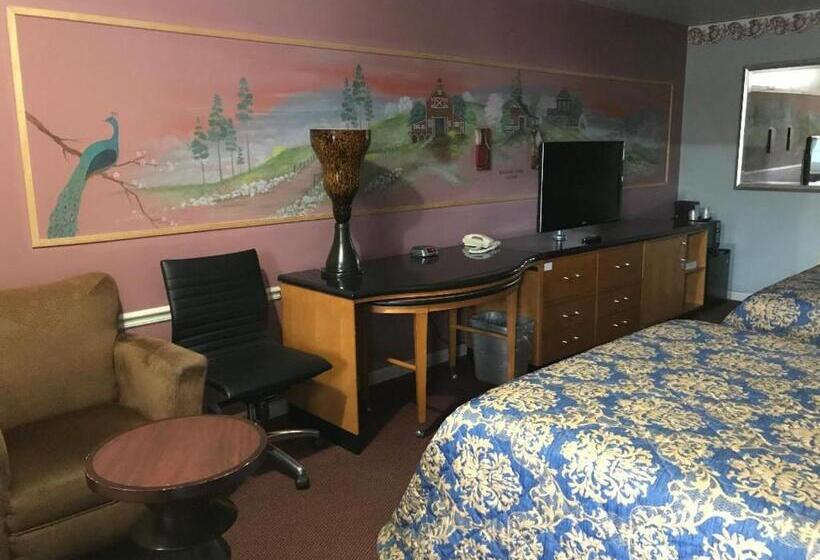 غرفه قياسيه سريرين مزدوجين, Village Inn