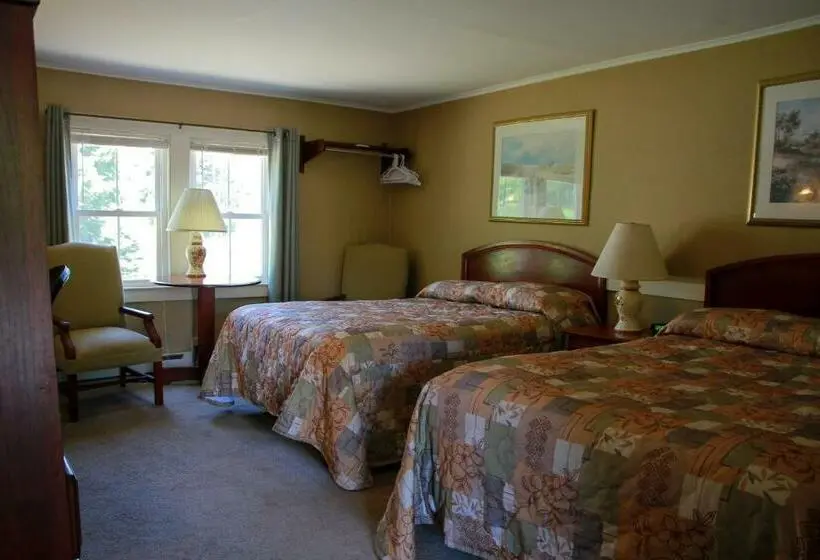 2ダブルベッドのスタンダードルーム, Kennebunk Gallery Motel And Cottages