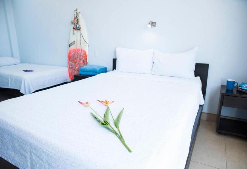 غرفة ديلوكس مطلّة علي البحر, Room2board Hostel And Surf School