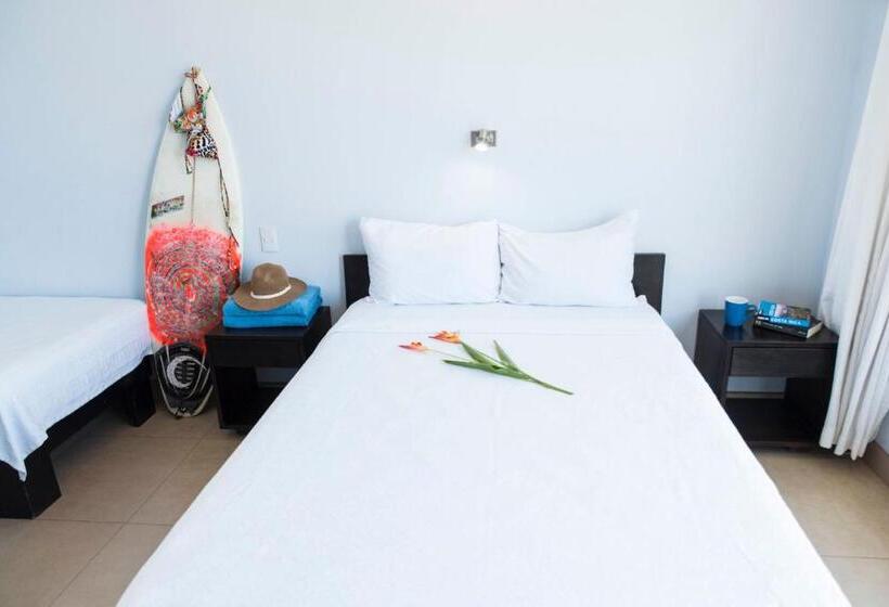 اتاق لوکس با چشمانداز دریا, Room2board Hostel And Surf School