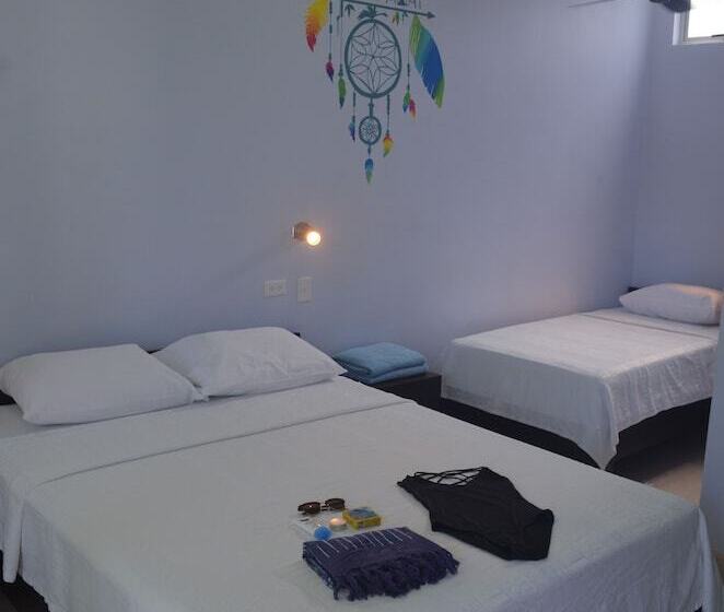 غرفة قياسية, Room2board Hostel And Surf School