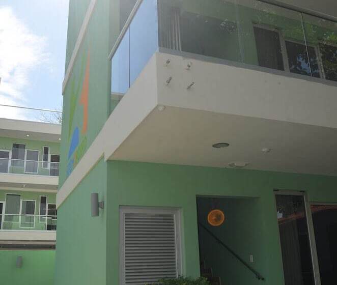 غرفة قياسية, Room2board Hostel And Surf School