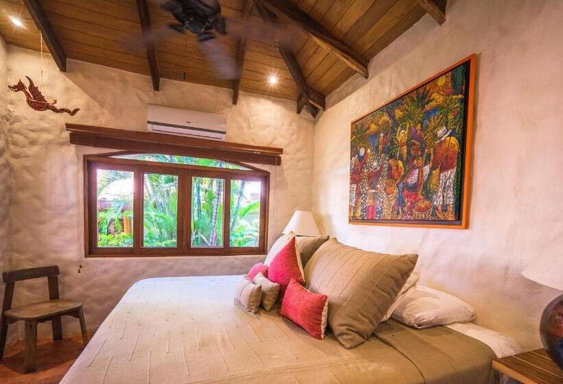 Полулюкс с Балконом, Sueno Del Mar Beachfront