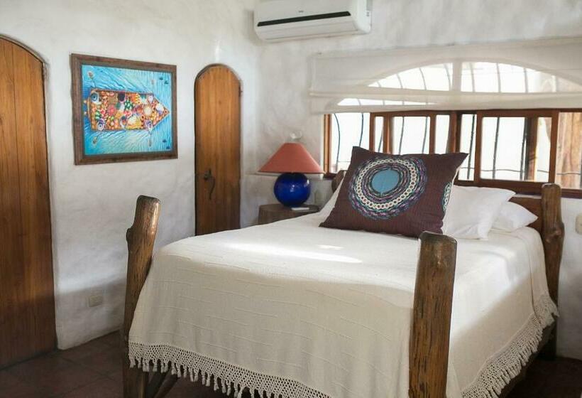 Апартаменты 1 Спальня, Sueno Del Mar Beachfront