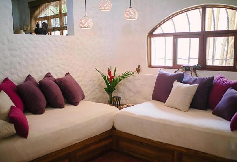 Апартаменты 1 Спальня, Sueno Del Mar Beachfront