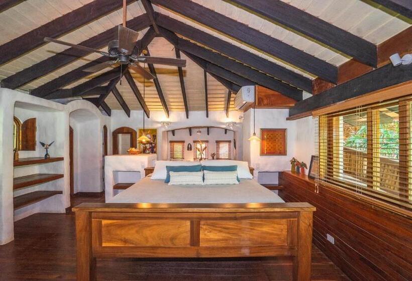 Люкс, Sueno Del Mar Beachfront