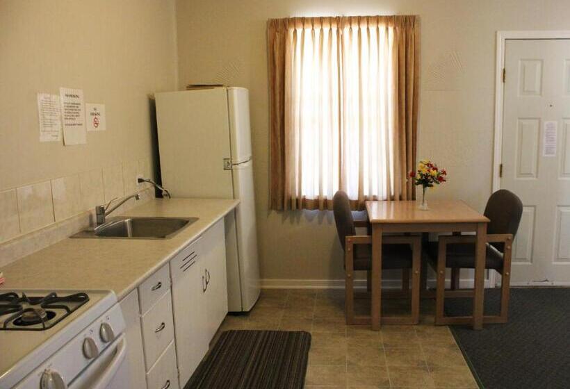 スイート, Boundary Motel