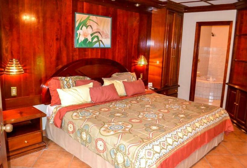 جناح مزوَّد بشرفة, El Tucano Resort & Thermal Spa