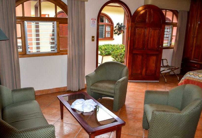 جناح مزوَّد بشرفة, El Tucano Resort & Thermal Spa