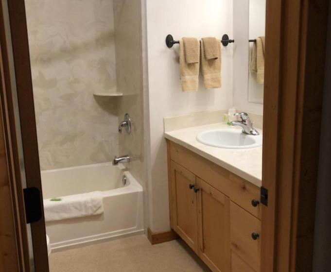 غرفة قياسية مزوَّدة بمطبخ, High Country Motel