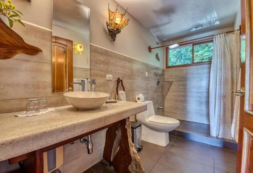 اتاق لوکس با بالکن و چشمانداز دریا, Amor De Mar