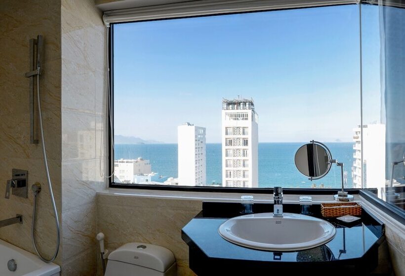 سوئیت کلاب, An Vista