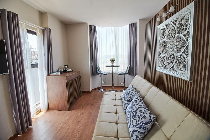 سوئیت کلاب, An Vista