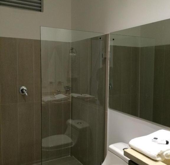 חדר סטנדרט לארבעה, Bga