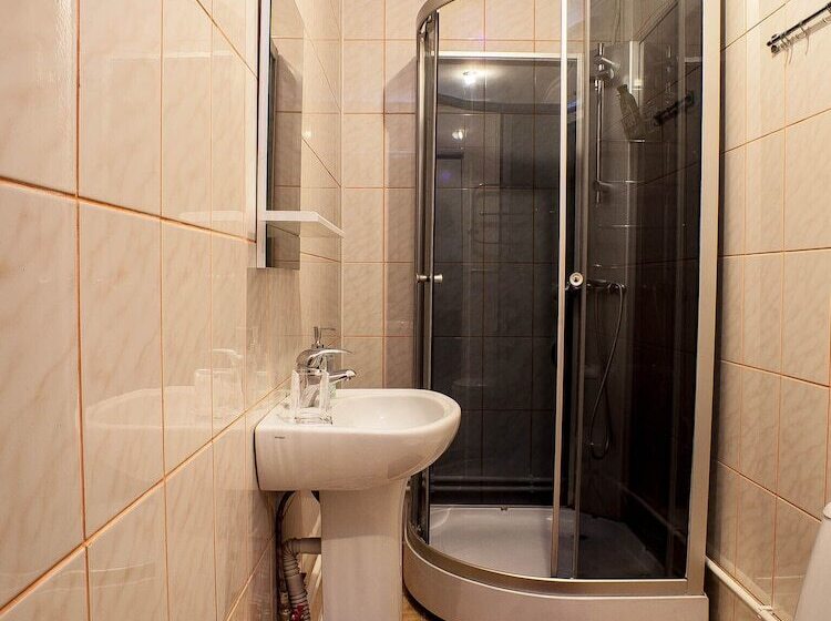 スーペリアールーム, Domik V Samare