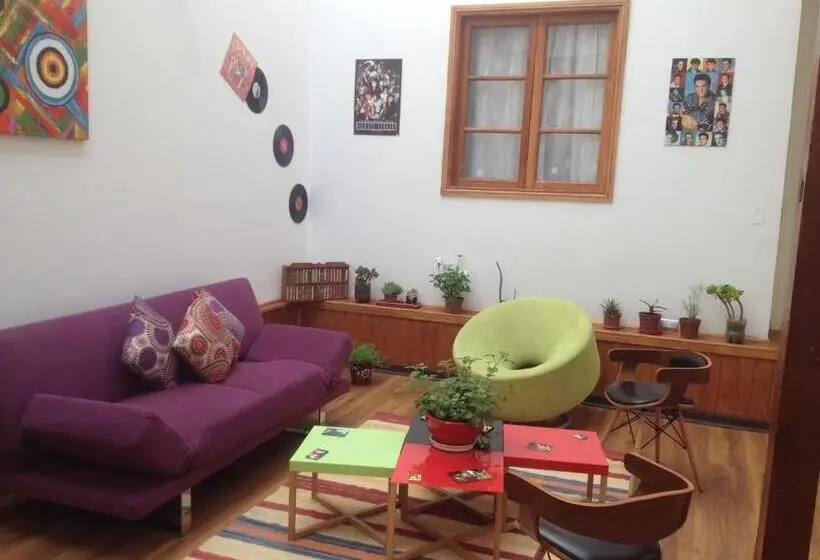 اتاق استاندارد با چشمانداز دریا, Ecomusic