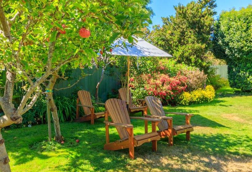 سوییت سوپریور, Fairholme Manor Inn