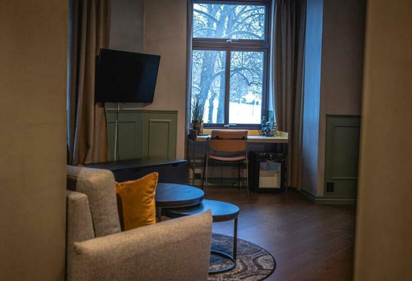 غرفة عائلية, Fredrikstad