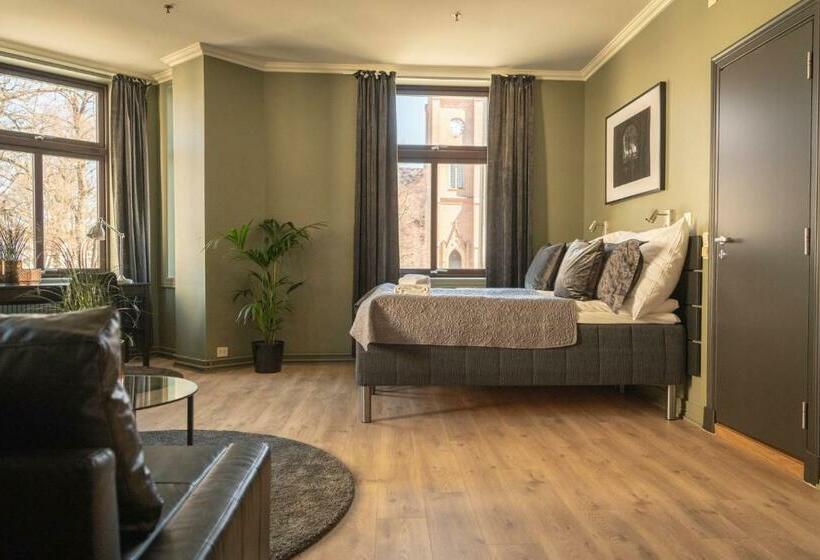 غرفة عائلية, Fredrikstad