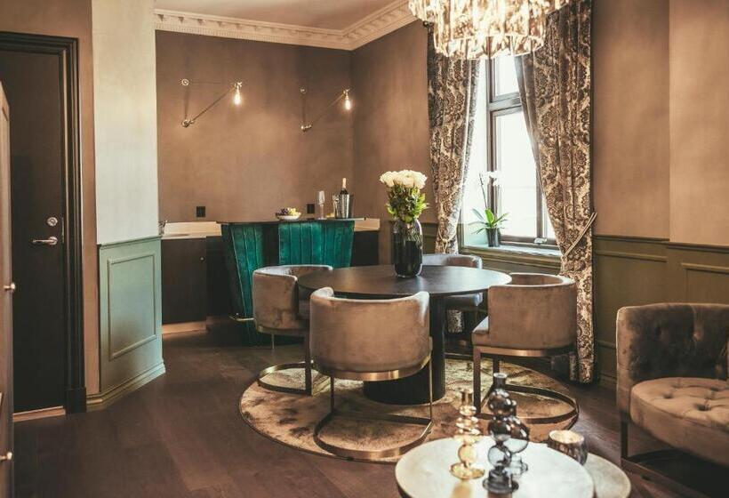 Полулюкс, Fredrikstad