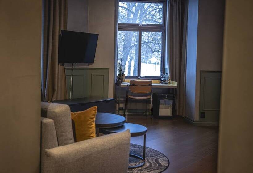 غرفة عائلية, Fredrikstad