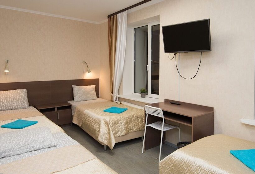اتاق استاندارد چهارنفره با سرویس بهداشتی مشترک, Guest House Orlovskiy