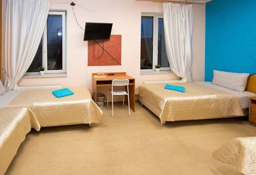 اتاق استاندارد چهارنفره با سرویس بهداشتی مشترک, Guest House Orlovskiy