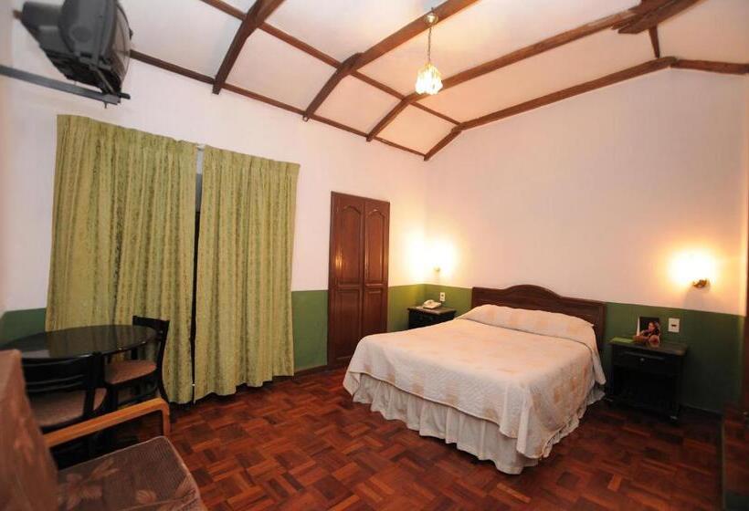 اتاق استاندارد, Hostal Recoleta Sur