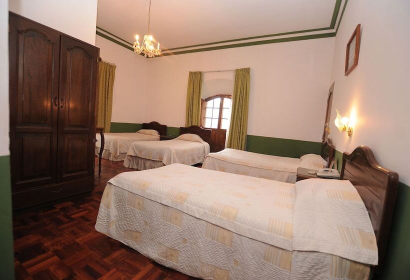 اتاق استاندارد چهار تخته, Hostal Recoleta Sur