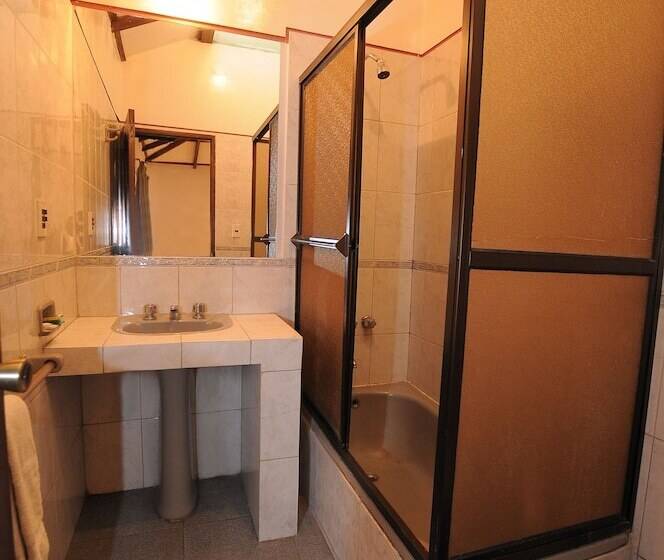 اتاق استاندارد چهار تخته, Hostal Recoleta Sur