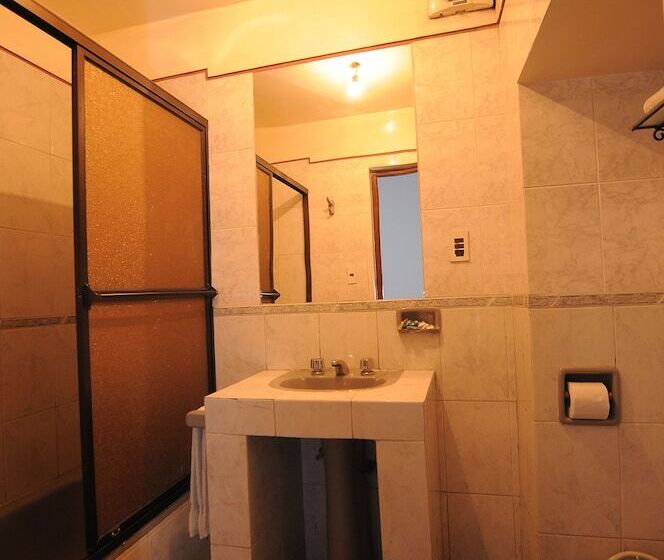 اتاق استاندارد چهار تخته, Hostal Recoleta Sur