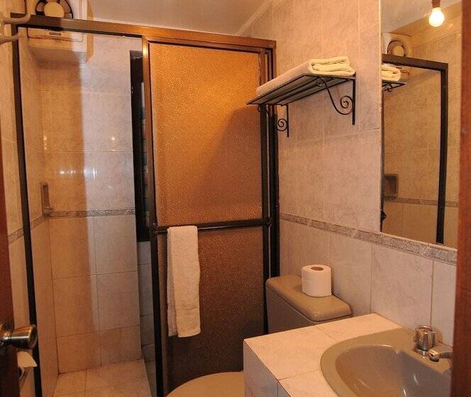 اتاق استاندارد چهار تخته, Hostal Recoleta Sur