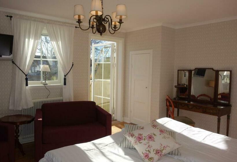 带露台的高档房间, Kastanjelund