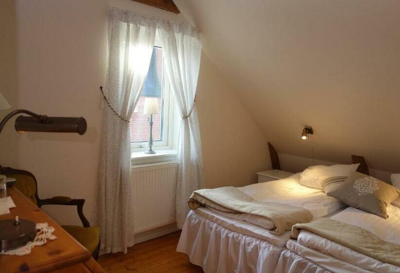 基本间, Kastanjelund