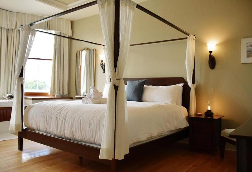 带大床的豪华间, Tait House By Bower Boutique Hotels