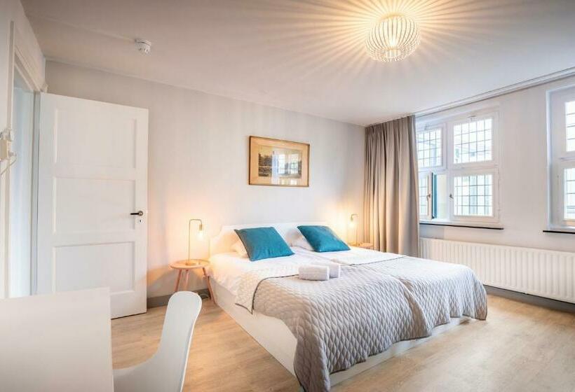 اتاق راحتی, Nieuw Antiek