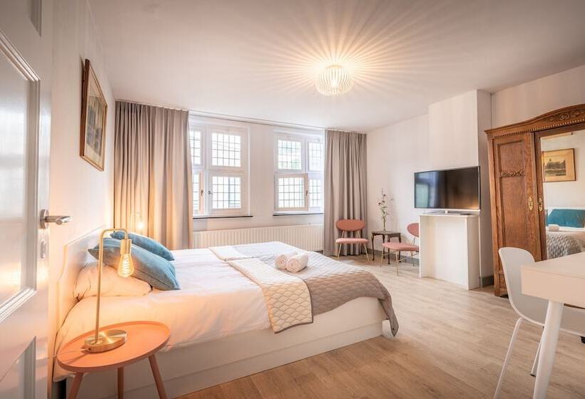 اتاق راحتی, Nieuw Antiek