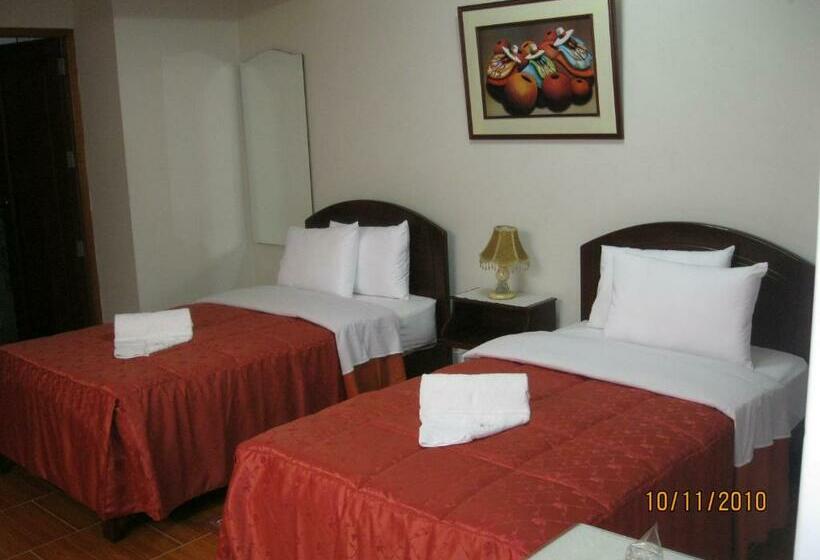 Номер Стандарт Трехместный, Plaza Trujillo