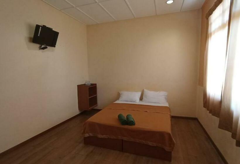 Camera Deluxe, Straits Settlement Inn