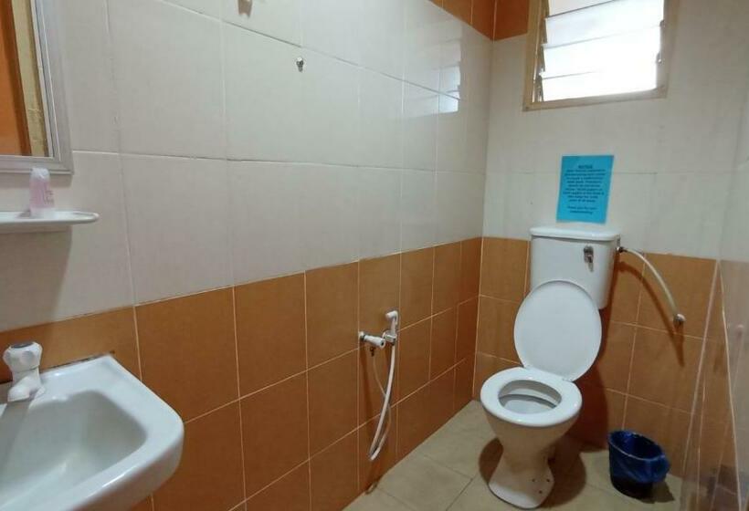 Camera Standard, Straits Settlement Inn