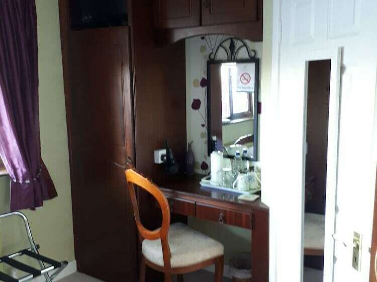 חדר סטנדרט, The Ring Farmhouse