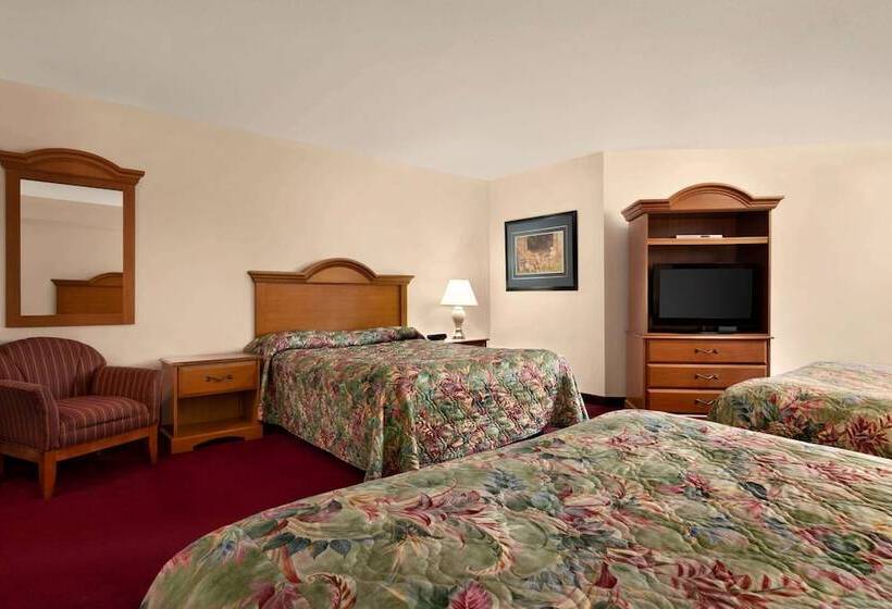 غرفة قياسية سرير ملكى, Travelodge By Wyndham Port Elgin