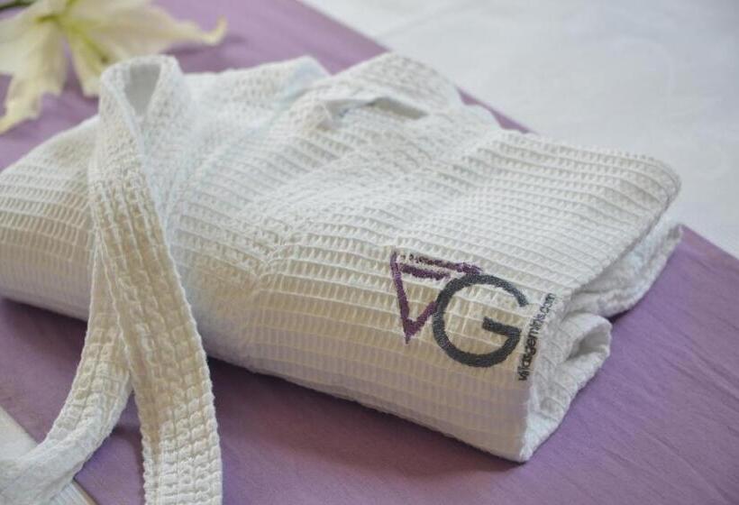 ガーデンビュースイート, Villas Geminis Boutique Condo