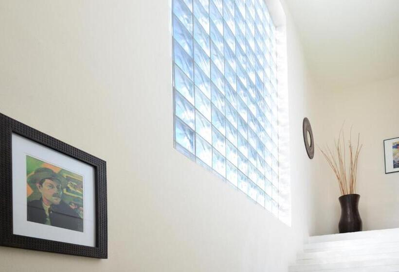 ガーデンビュースイート, Villas Geminis Boutique Condo