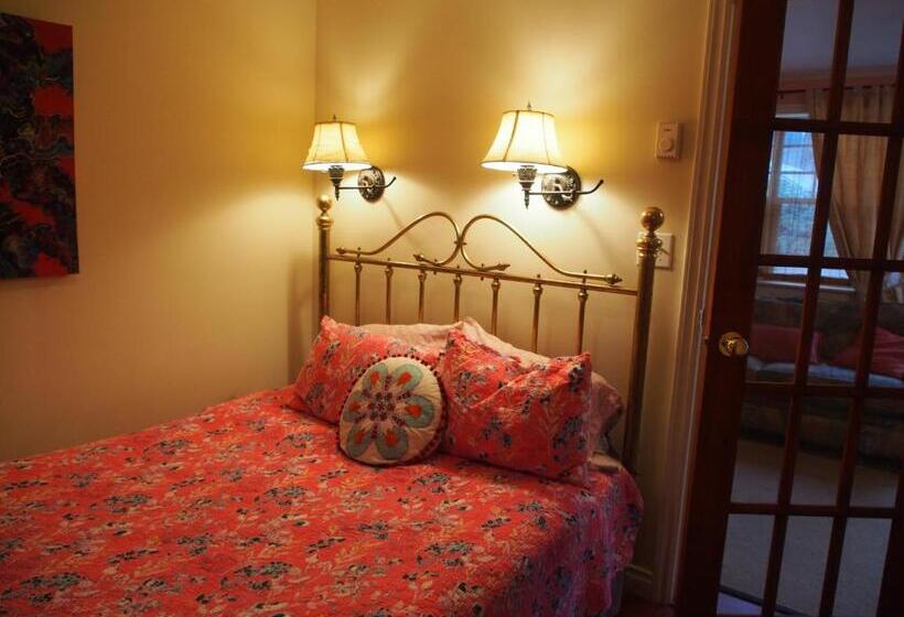 סוויטה, Woodside Inn