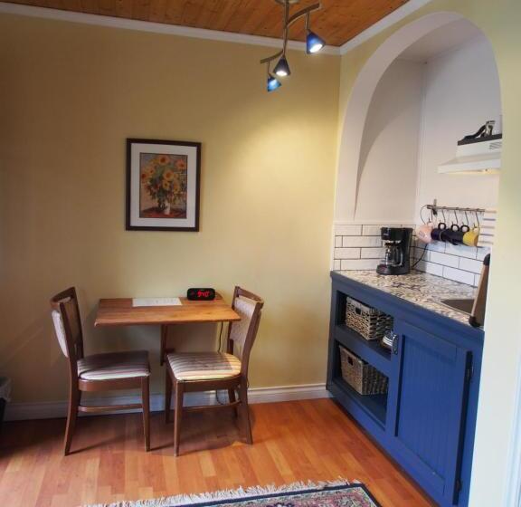 חדר סטנדרט נוף לגינה, Woodside Inn