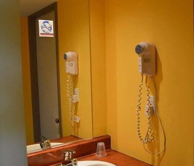 Номер Стандарт 2 Двуспальные Кровати, Motel Des Pentes Et Suites