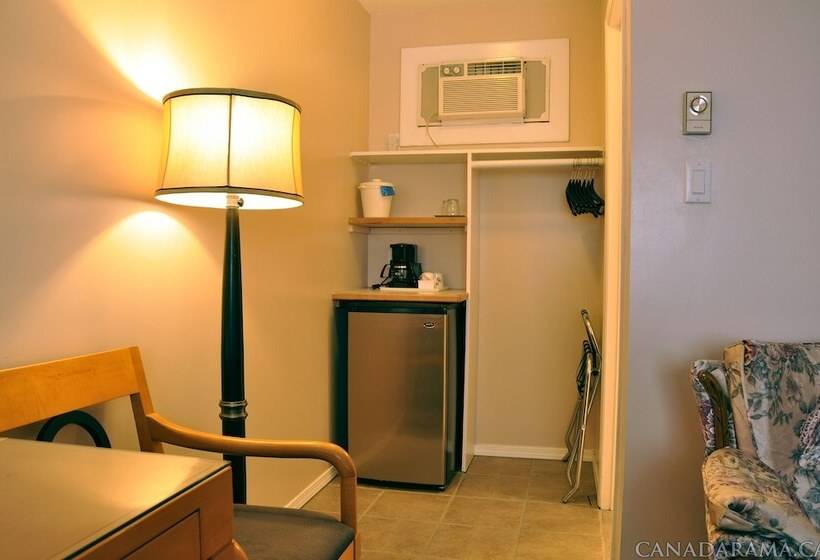 스탠다드 룸 더블 침대 2개, Rosedale Motel